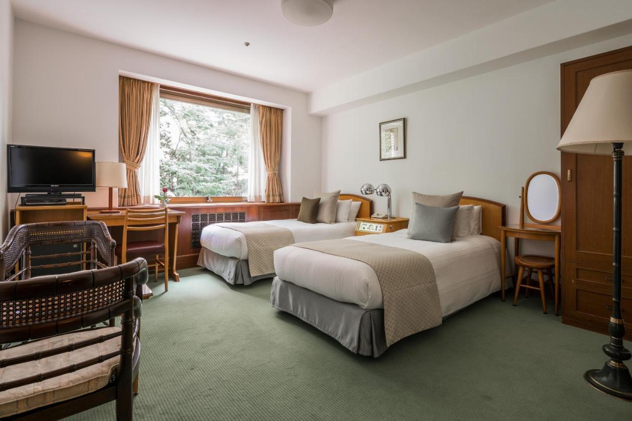 Hilltop Hotel Tokyo Bagian luar foto