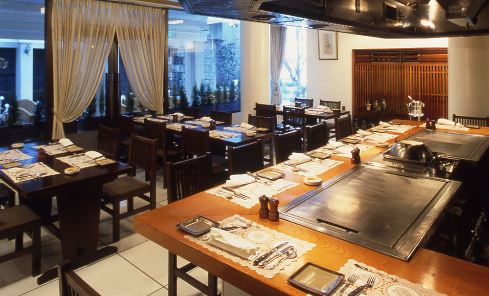Hilltop Hotel Tokyo Bagian luar foto